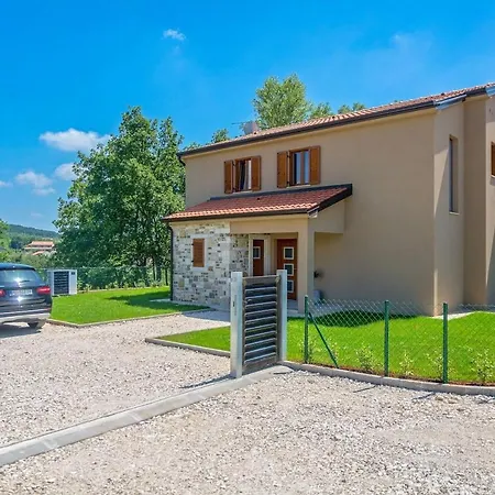 Brih Iii Dom wakacyjny Karojba